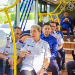 Wali Kota Bogor, Dedie A Rachim saat mencoba bus transjakarta jurusan Blok M-Bogor, Foto/Humas Pemkot