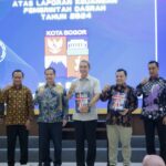 Pemerintah dan DPRD Kota Bogor saat menerima WTP yang ke 9 kalinya