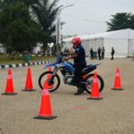 salah satu pemotor yang sedang melakukan edukasi keselamatan berkendara digelar dalam rangkaian Kabogorfest 2025