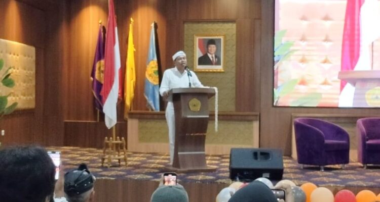 Dedi Mulyadi Kang Dedie Mulyadi (KDM) dalam sebuah kegiatan bertajuk Opening Speech dalam  CATALYST 2025: National Seminar for Change and Progres dengan tema "Value-Based Leadership The Foundation of Economic Progress and National Future yang digelar bersama Badan Eksekutif Mahasiswa (BEM