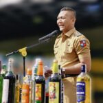 Wakil Wali Kota Bogor, Jenal Mutaqin saat menghadiri pemusnahan miras di Mapolresta Bogor Kota Selasa 08 Juli 2025, Foto/Humas Polresta Bogor Kota