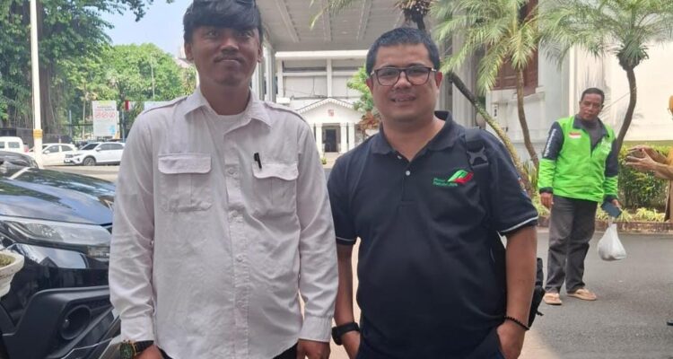 Ketua KPP Bogor Raya, Beni Sitepu bersama Dirut PPJ Kota Bogor, Jenal Abidin