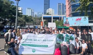 Mercure Jakarta Cikini berkolaborasi dengan komunitas Warriors Cleanup Indonesia menggelar aksi bersih-bersih di kawasan Car Free Day Jakarta, Minggu pagi 06 Juli 2025, foto/Istimewa Mercure Jakarta Cikini berkolaborasi dengan komunitas Warriors Cleanup Indonesia menggelar aksi bersih-bersih di kawasan Car Free Day Jakarta, Minggu pagi 06 Juli 2025, foto/Istimewa