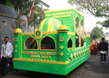 Kemeriahan mewarnai pembukaan Musabaqah Tilawatil Qur’an (MTQ) tingkat Kecamatan Cibinong