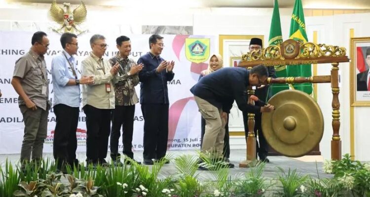 Pemkab Bogor bersama pengadilan Negeri Cibinong Bogor saat meluncurkan layanan "Jemput Asa layanan "Jemput Asa layanan "Jemput Asa, Foto/Pemkab Bogor