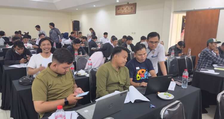 Sejumlah orang mengikuti pelatihan conten creator yang diadakan oleh Diskominfo Kabupaten Bogor, foto/Diskominfo Kabupaten Bogor