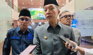 Wali Kota Bogor, Dedie A Rachim seusai menghadiri rapat paripurna, Foto/Adi Wirman Wali Kota Bogor, Dedie A Rachim seusai menghadiri rapat paripurna, Foto/Adi Wirman