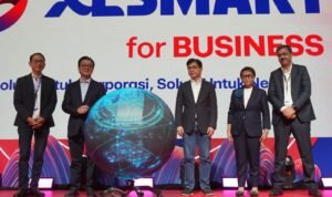 Ki-ka : Direktur & Chief Enterprise Strategic Relationship Officer XLSMART, Andrijanto Muljono, Chairman Sinar Mas Telecommunication & Technology, Franky Oesman Widjaja,Presiden Komisaris XLSMART, Arsyad Rasyid, Komisaris XLSMART, Retno Marsudi dan Presiden Direktur & CEO XLSMART, Rajeev Sethi dalam acara opening ceremony BRAVO 500 SUMMIT di Ritz Carlton Hotel Pacific Place, Jakarta. Rabu (24/7). BRAVO 500 SUMMIT forum nasional yang mempertemukan korporasi dan regulator untuk membahas pemanfaatan Artificial Intelligence (AI) dan Cyber Security dalam penguatan industri. XLSMART juga meluncurkan Enterprise Smart Technology & Automation (ESTA), platform digital untuk mendukung operasional perusahaan secara efisien dan aman. Ki-ka : Direktur & Chief Enterprise Strategic Relationship Officer XLSMART, Andrijanto Muljono, Chairman Sinar Mas Telecommunication & Technology, Franky Oesman Widjaja,Presiden Komisaris XLSMART, Arsyad Rasyid, Komisaris XLSMART, Retno Marsudi dan Presiden Direktur & CEO XLSMART, Rajeev Sethi dalam acara opening ceremony BRAVO 500 SUMMIT di Ritz Carlton Hotel Pacific Place, Jakarta. Rabu (24/7). BRAVO 500 SUMMIT forum nasional yang mempertemukan korporasi dan regulator untuk membahas pemanfaatan Artificial Intelligence (AI) dan Cyber Security dalam penguatan industri. XLSMART juga meluncurkan Enterprise Smart Technology & Automation (ESTA), platform digital untuk mendukung operasional perusahaan secara efisien dan aman.