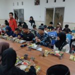 Menteri Sosial Saifullah Yusuf saat bersama anak anak yang ada di Sekolah Rakyat di Bogor, Foto/Istimewa