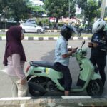Anggota Satlantas Polres Bogor saat menindak pengendara yang melakukan pelanggaran di Operasi Lodaya 2025,Foto/Istimewa