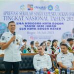 Wakil Wali Kota Bogor, Jenal Mutaqin saat berada SMA Kasgoro, Foto/Diskominfo Kota Bogor