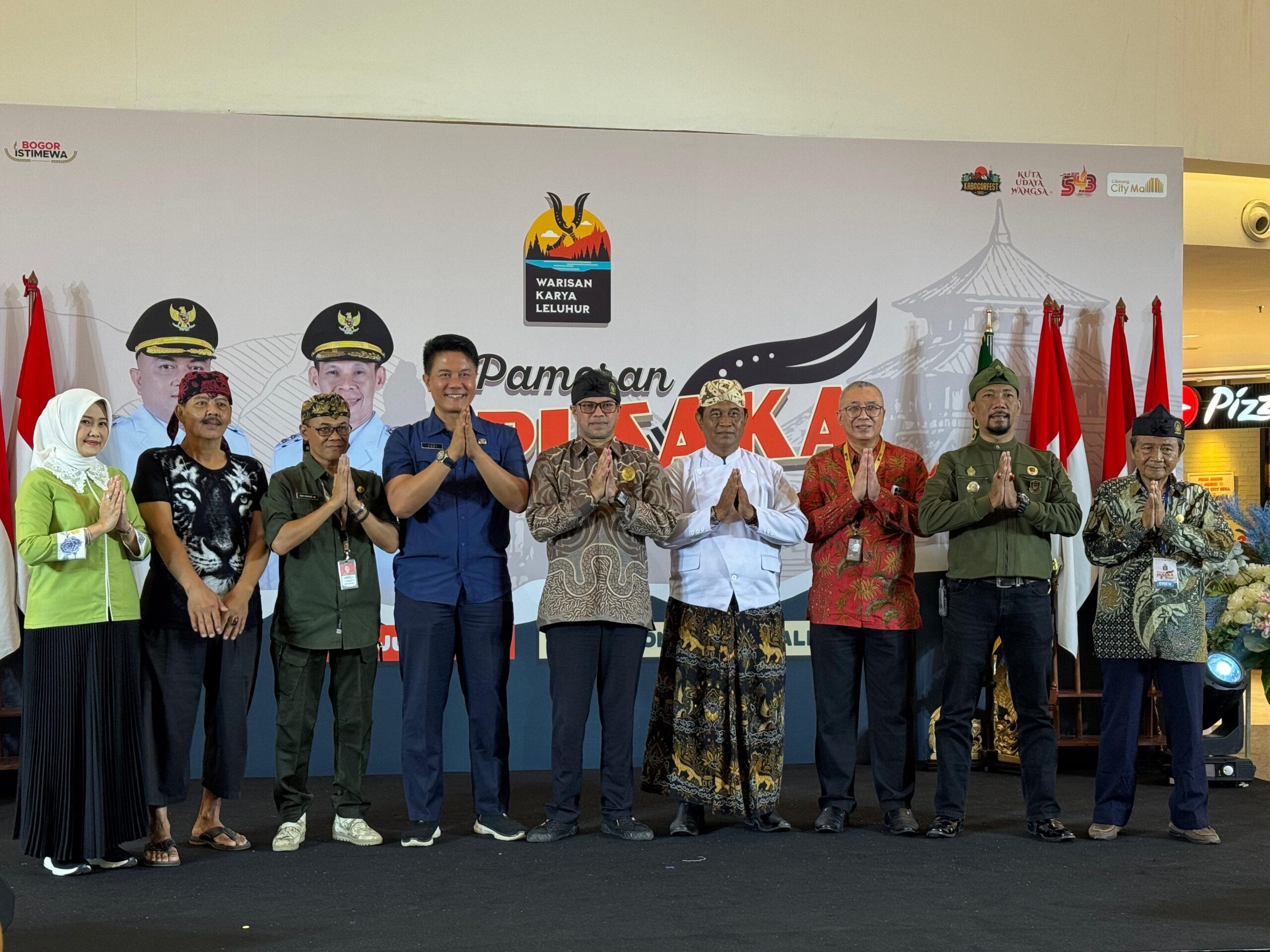 Pemkab Bogor melalui Dinas Kebudayaan dan Pariwisata (Disbudpar) menggelar Pameran Pusaka Kerajaan bertajuk “Warisan Karya Leluhur"/Foto/Diskominfo Kabupaten Bogor