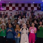 Kegiatan EcoFusion Talks di XLSMART Tower, Rabu, (20/8). Rangkaian EcoFusion Sustainability Week diisi dengan berbagai kegiatan, seperti workshop upcycling pakaian lama, talkshow inspiratif, bazaar produk ramah lingkungan, hingga digital challenge. Kegiatan ini dirancang tidak hanya memberikan edukasi, tetapi juga pengalaman praktis bagi peserta untuk menerapkan gaya hidup berkelanjutan dalam keseharian.