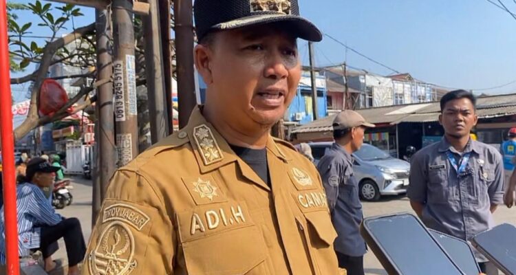 Camat Cileungsi, Adi Henryana, foto/Echa Nur Maulida