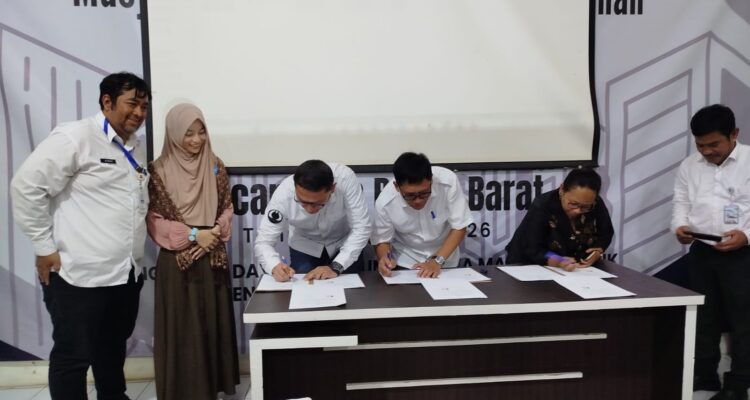 DLH Kota Bogor melakukan Penandatanganan kerjasama bersama Corporate Social Responsibility (CSR), NGO lingkungan, serta Perumda Tirta Pakuan Kota Bogor dalam mengoptimalkan pemantauan kualitas udara berbasis kemitraan sosial dan insentif lokal, foto/Istimewa