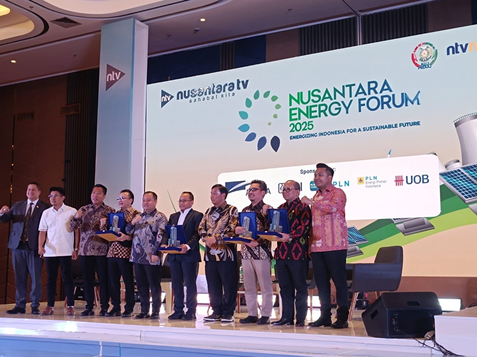 Foto bersama saat pembukaan Nusantara Energy Forum (NEF) 2025, foto/Istimewa Foto bersama saat pembukaan Nusantara Energy Forum (NEF) 2025, foto/Istimewa
