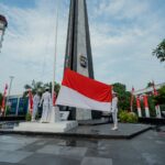 Paskibra) SMA Kesatuan, Gana Bimantara, saat mengibarkan Sang Saka Merah Putih di Tugu Kujang Bogor, Foto/Istimewa