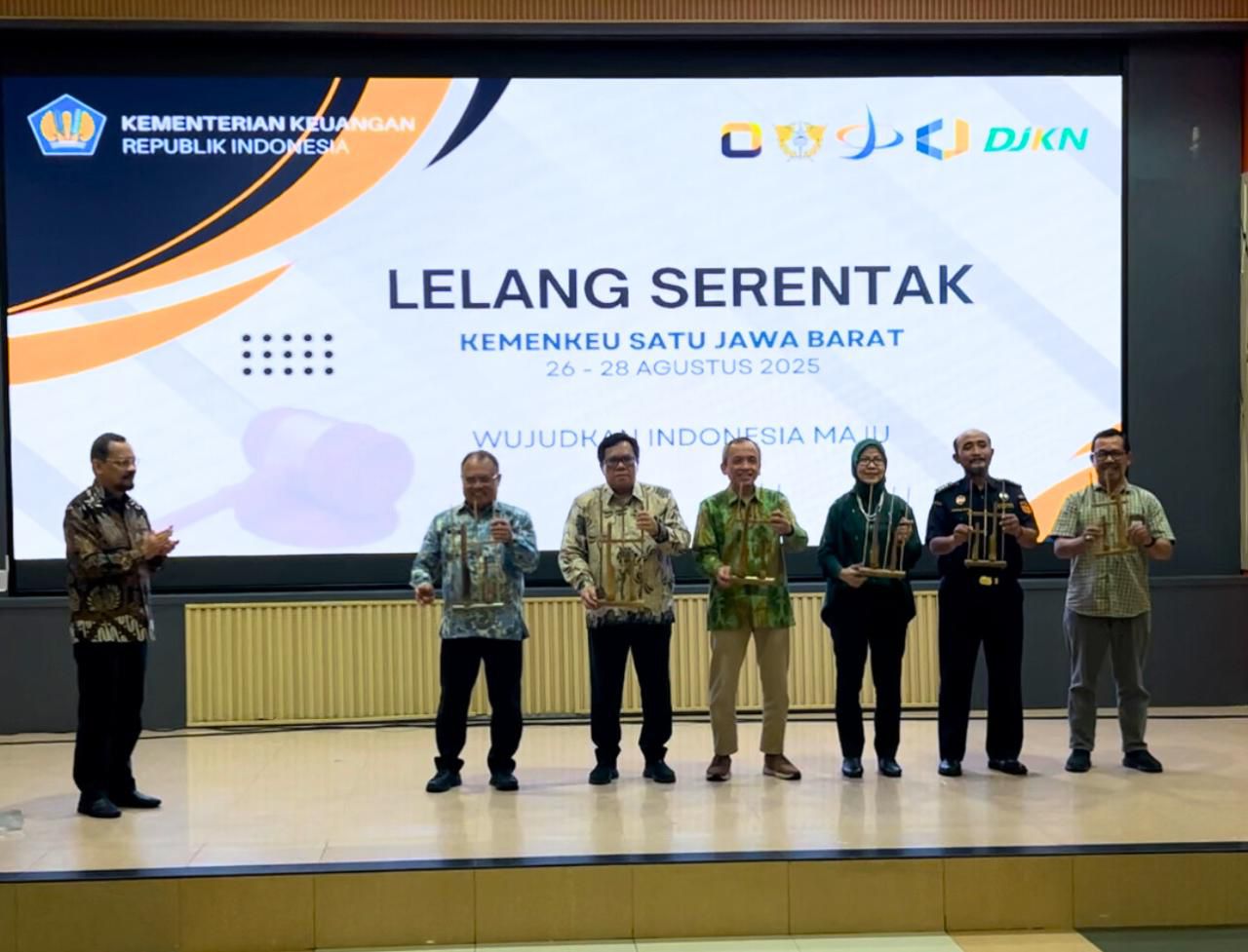 Kemenkeu) Jawa Barat resmi membuka Kick Off Pekan Lelang Serentak di Auditorium Gedung Keuangan Negara Bandung, Foto/Istimewa Kemenkeu) Jawa Barat resmi membuka Kick Off Pekan Lelang Serentak di Auditorium Gedung Keuangan Negara Bandung, Foto/Istimewa