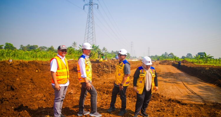 Wali Kota Bogor, Dedie A Rachim bersama jajarannya meninjau lokasi jalur Batutulis Bogor Foto/Diskominfo Kota Bogor