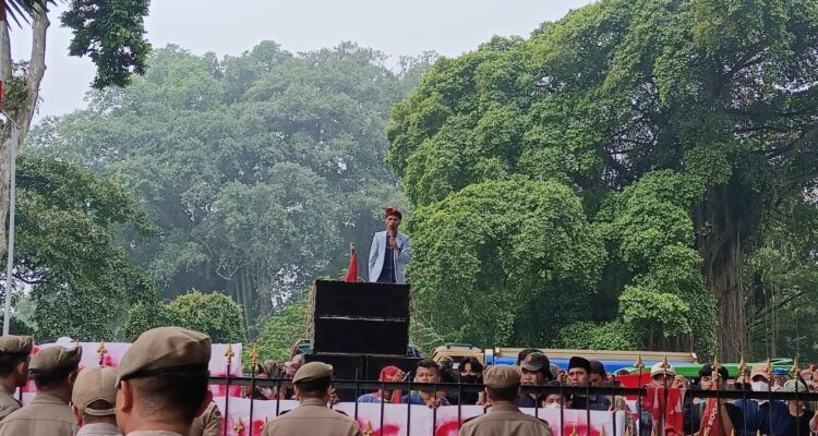 Aksi Mahasiswa Pancasila Kota Bgor saat menggelar aksi demontrasi di Balaikota Bogor, Foto/Istimewa