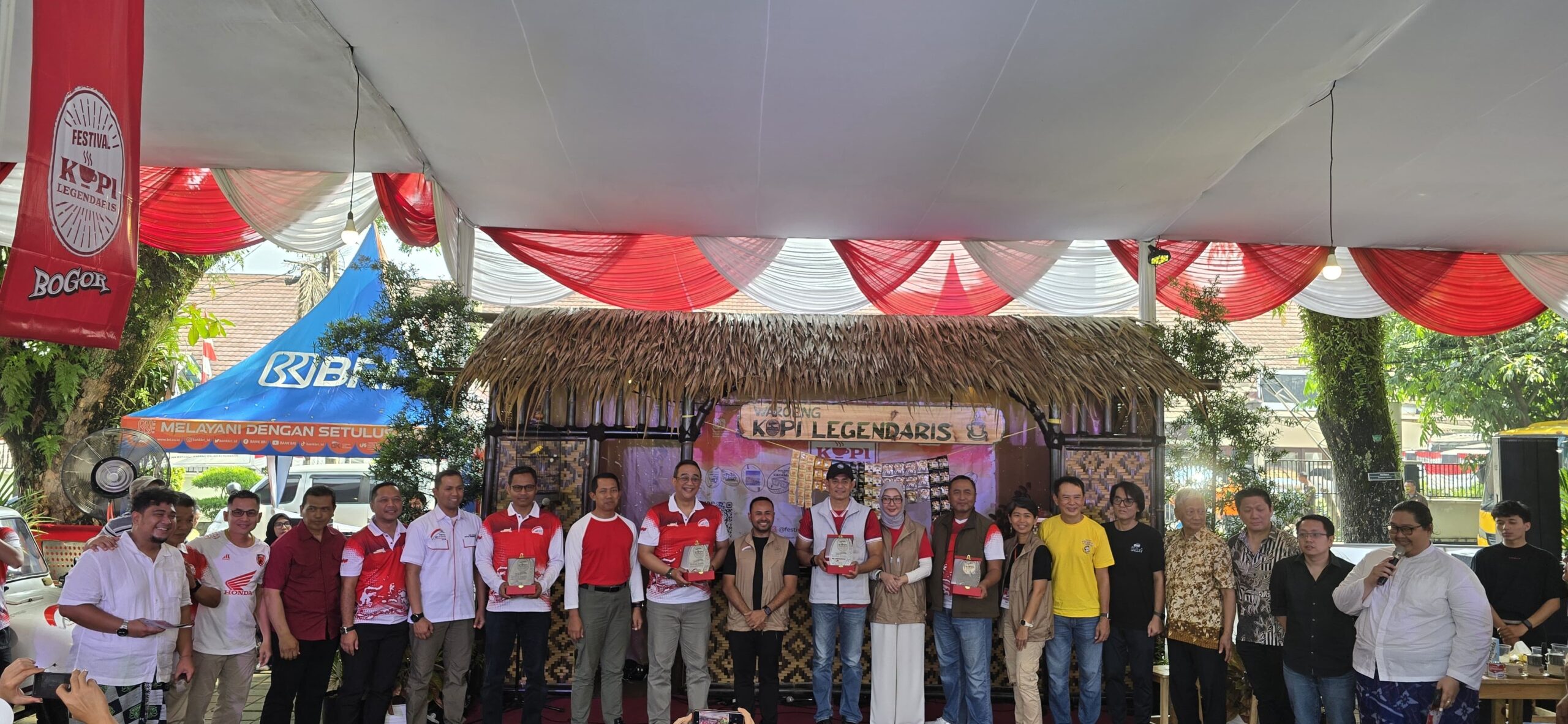 Foto bersama Festival Merah Putih dengan BRI, Foto/Istimewa
