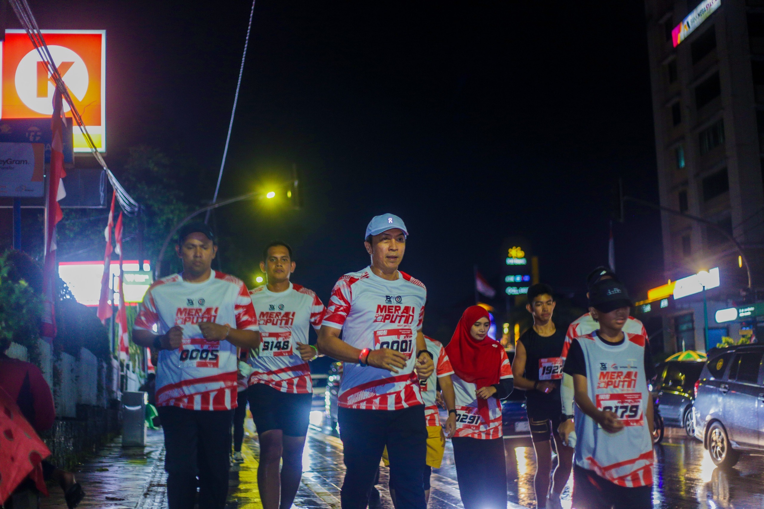 Wali kota Bogor, Dedie A Rachma saat mengikut Merah Putih Night Run 2025, foto/Istimewa