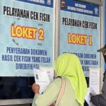 Masyarakat Kota Bogor saat mengurusi pajak pemutihan kendaraan di Samsat Kota Bogor, Foto/Ian