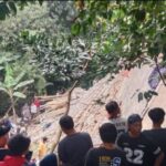 Situasi bangunan roboh di Kampung Ciapus Kompas Ciomas Bogor, Foto/Istimewa