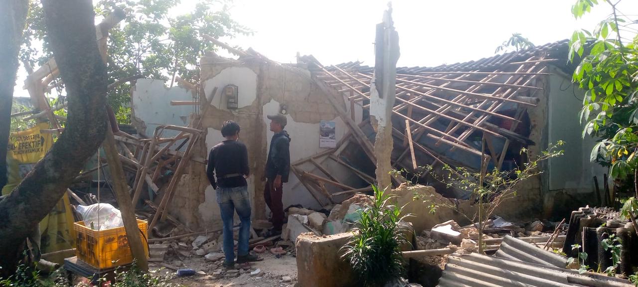 Situasi rumah ambruk di Ciampea Bogor, Foto/Istimewa
