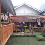 Situasi tempat kejadian pembunuhan suami bunuh istri dan bayinya di Pandeglang, foto/Polsek Menes