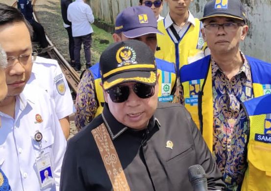 Ketua Komisi V DPR RI, Lasarus, Foto/Istimewa Ketua Komisi V DPR RI, Lasarus, Foto/Istimewa