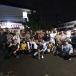 Wakil Wali Kota Bogor, Jenal Mutaqin bersama Sekda, Denny Mulyadi saat melakukan siskamling bersama warga, Foto/Diskominfo Kota Bogor
