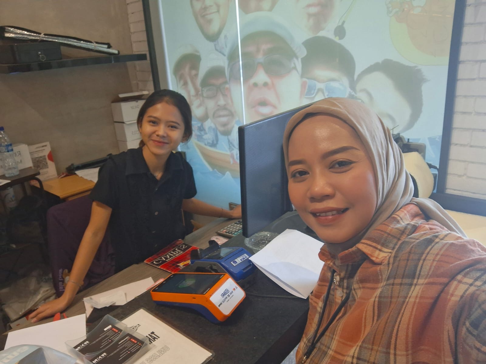 BRI KC Mabes TNI Cilangkan lakukan penetrasi mesin EDC ke Merchant sekaligus kunjungan 4 in 1, Foto/Istimewa BRI KC Mabes TNI Cilangkan lakukan penetrasi mesin EDC ke Merchant sekaligus kunjungan 4 in 1, Foto/Istimewa