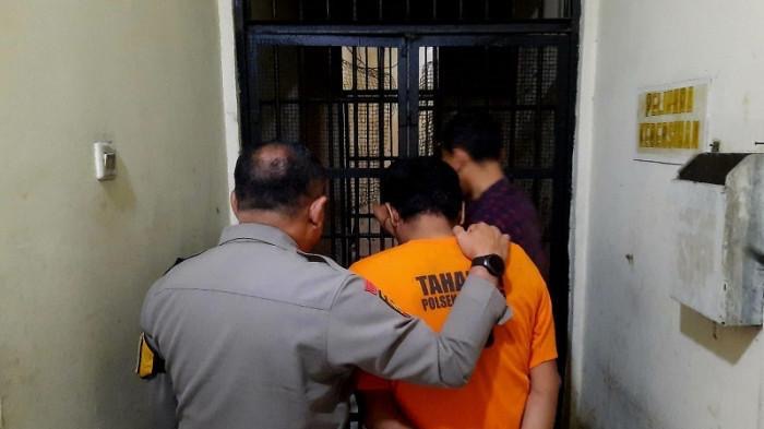 PS pelaku penganiayaan ditangkap oleh Polsek Cibinong, Foto/Tribunews PS pelaku penganiayaan ditangkap oleh Polsek Cibinong, Foto/Tribunews