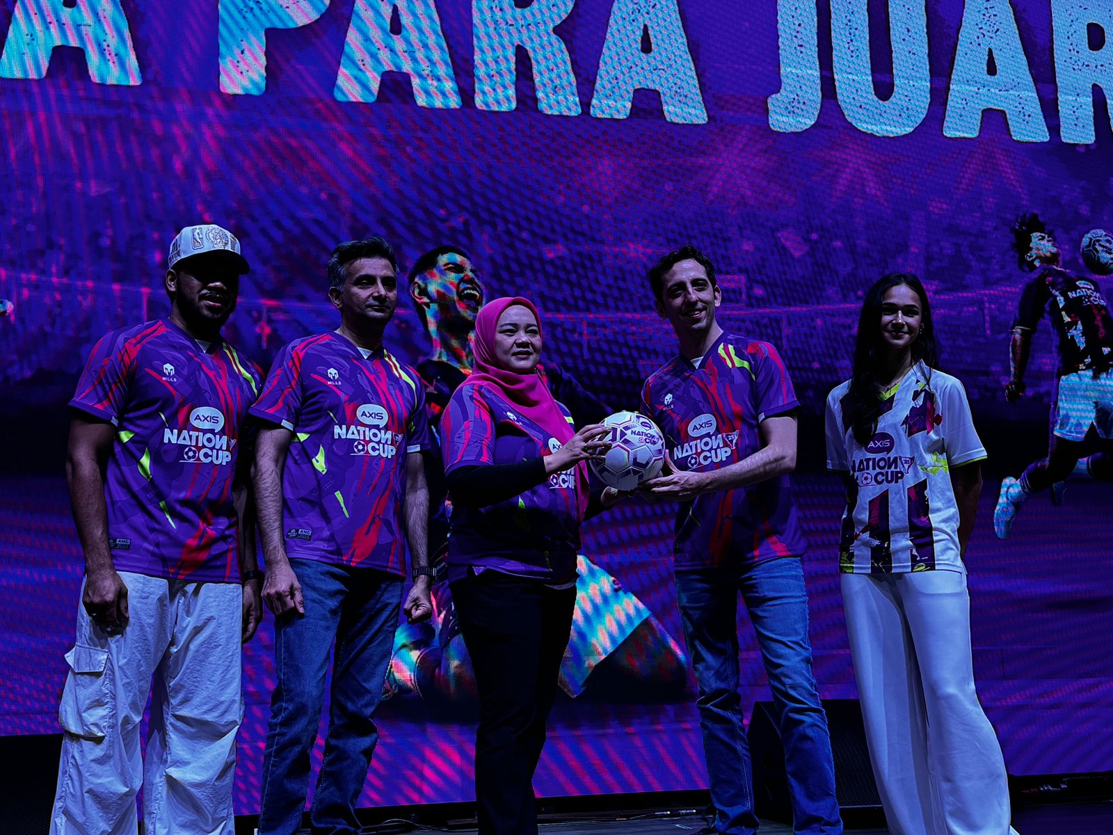 PT XLSMART Telekom Sejahtera Tbk (XLSMART) melalui brand AXIS kembali menggelar ajang turnamen futsal pelajar terbesar, AXIS Nation Cup (ANC) 2025 yang kini memasuki tahun ketiga penyelenggaraan. PT XLSMART Telekom Sejahtera Tbk (XLSMART) melalui brand AXIS kembali menggelar ajang turnamen futsal pelajar terbesar, AXIS Nation Cup (ANC) 2025 yang kini memasuki tahun ketiga penyelenggaraan.