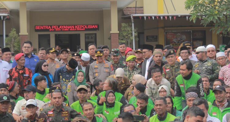 Foto bersama Polresta Bogor Kota, Dandim dan para ormas dan ojol dalam deklarasi Damai, Foto/Istimewa