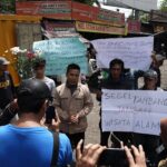 Warga puncak Bogor saat demo ke Menteri LH yang dituding kabur, Foto/Istimewa