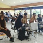 Gapopin saat memberikan bantuan sosial berupa kacamata gratis kepada peserta didik di 8 Kota dan Kabupaten di Jawa Barat dan satu diantaranya di Kota Bogor, Foto/Istimewa