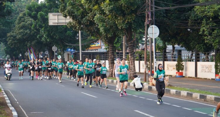 Komunitas lari saat melakukan lari di area Car Free Day di Cibinong, Foto/Diskominfo Kabupaten Bogor