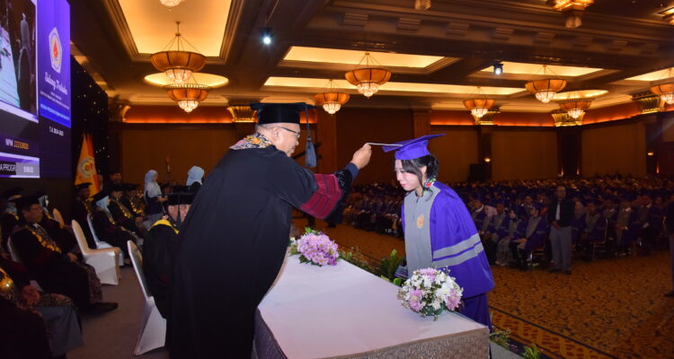 Institut Bisnis dan Informatika (IBI) Kesatuan Bogor resmi mewisuda 649 lulusan pada Sidang Terbuka Senat Wisuda ke-49, foto/IBI Kesatuan