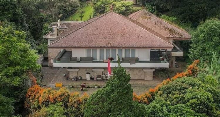 Kondisi villa soekarno di Puncak Bogor, Foto dari instagram @irfaan_12351