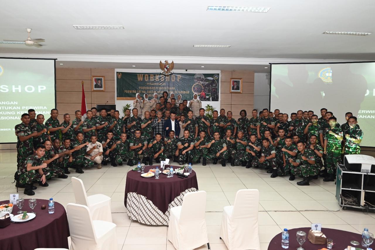 kegiatan Penguatan Para Peserta DIKTUKPA TNI AD di Markas Besar Sekolah Calon Perwira Angkatan Darat (SECAPA AD) Bandung, Prof. Dr. Achmad Tjachja Nugraha, Asisten Penasihat Presiden Bidang Pertahanan Nasional, foto/Istimewa