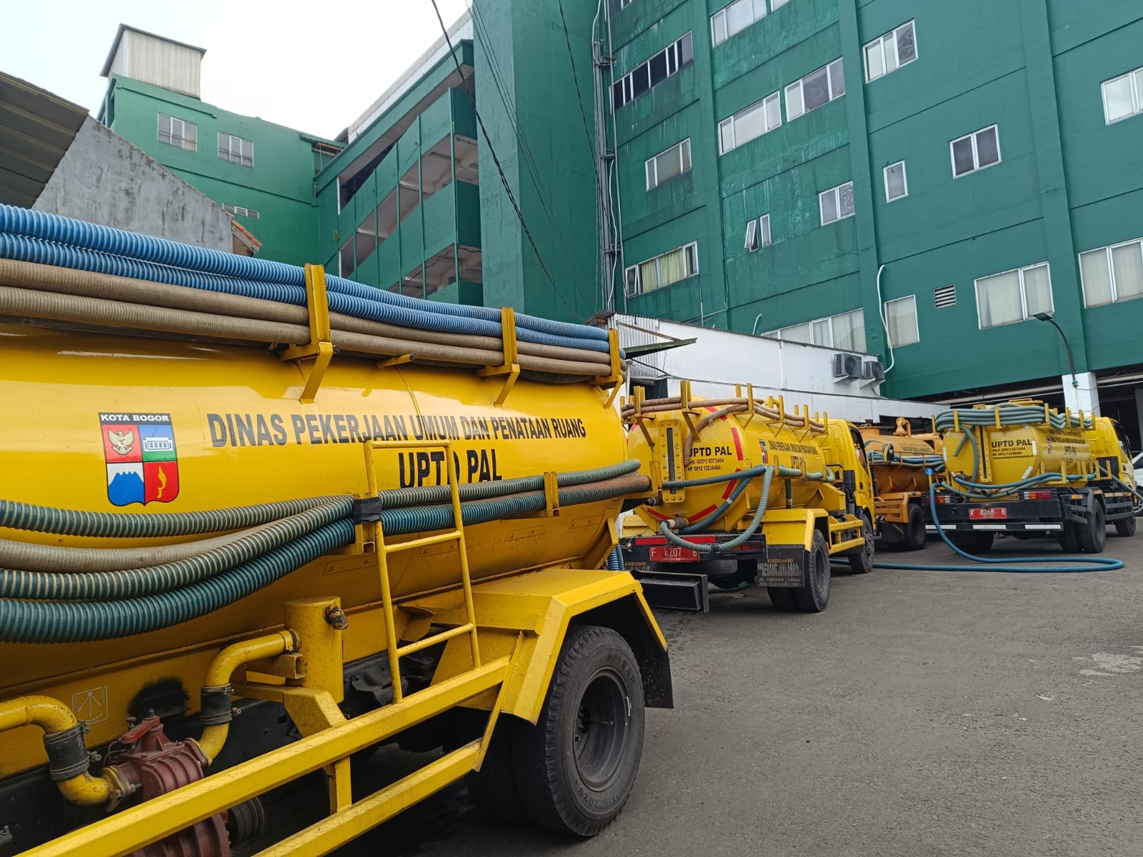 Beberapa truk untuk melakukan Sedot Tinja di Kota Bogor terlihat terparkir, Foto/UPDT IPAL Kota Bogor Beberapa truk untuk melakukan Sedot Tinja di Kota Bogor terlihat terparkir, Foto/UPDT IPAL Kota Bogor