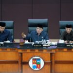 Ketua DPRD Kota Bogor, Adityawarman bersama Wali Kota Bogor, Dedie A Rachim saat melaksanakan rapat paripurna, Foto/Setwan DPRD Kota Bogor