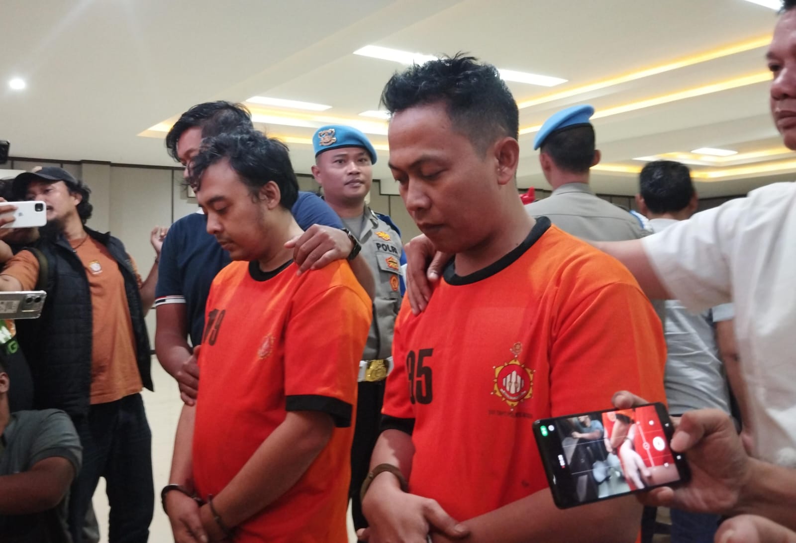 Tampang Perampok Sadis Yang Buang Mayat Di Tol Jagorawi, Foto/Istimewa Tampang Perampok Sadis Yang Buang Mayat Di Tol Jagorawi, Foto/Istimewa