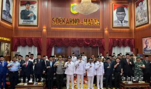 Foto bersama saat pelantikan PAW Kepala Desa, Foto/Deden Foto bersama saat pelantikan PAW Kepala Desa, Foto/Deden