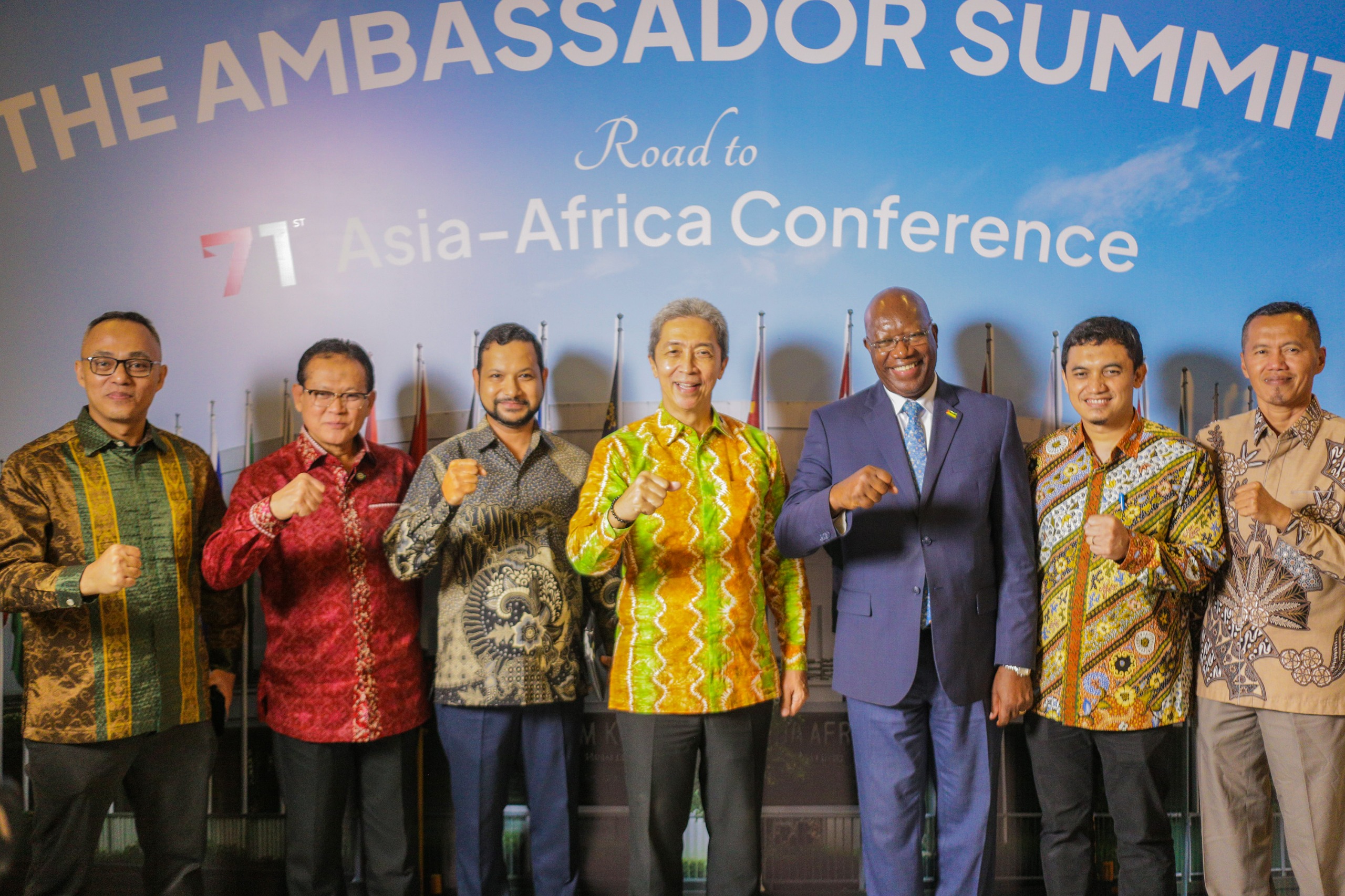 Wali Kota Bogor Dedi A Rachim bersama delegasi peserta Konferensi Asia Afrika, Foto/Diskominfo Kota Bogor