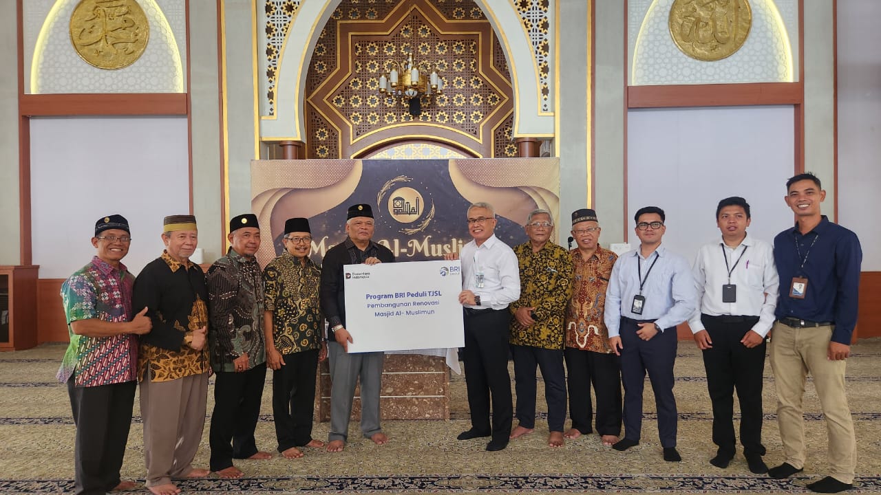 Branch Office BRI Bogor Pajajaran menyerahkan bantuan revitalisasi Masjid Al-Muslimun di Jalan Kresna Raya No. 16, Bumi Indrafrasta I, Bantar Jati, Foto/Istimewa