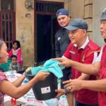 keuskupan saat memberikan bantuan kepada korban bencana banjir di Sumatera, Foto/Istimewa
