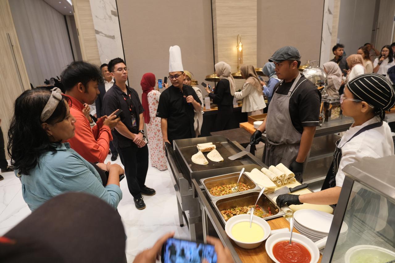 Harris Hotel & Convention Cibinong City Mall Bogor resmi meluncurkan New Year’s Eve Menu bertema “Nusantara Wonderland, Foto/Istimewa